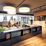 Airport Hotel, Hotel 3*
