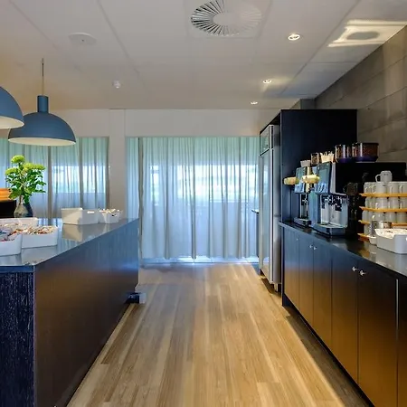 Hotel Airport Hotel,