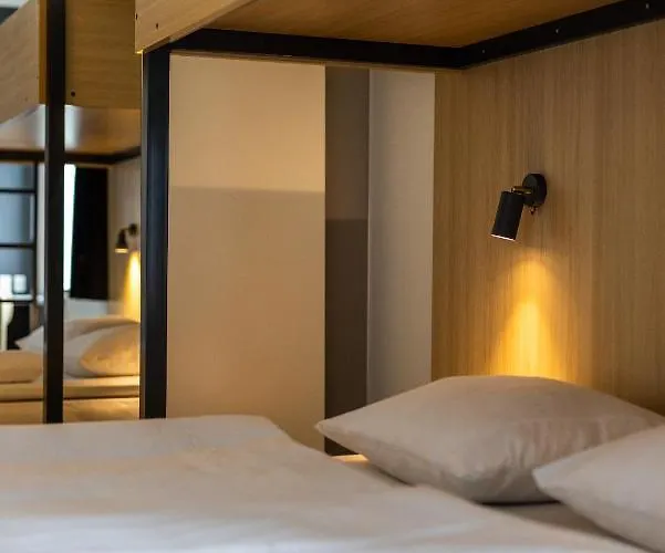 Airport Hotel, Hotel 3*